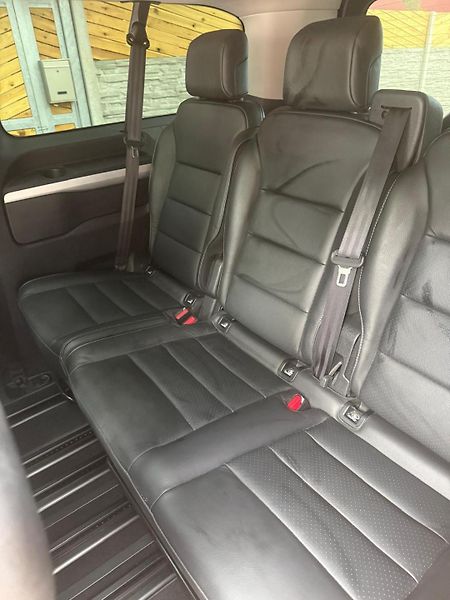 Peugeot Traveller (2021) L3 2.0 BlueHDI EAT VIP_KP - fotka 11 z 15