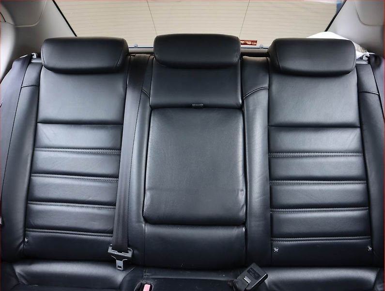 Renault Latitude (2012) Initiale 2.0 dCi, Automat - fotka 10 z 20