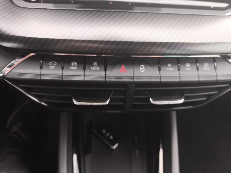 Škoda Octavia RS 2.0 TDI DSG - fotka 15 z 22