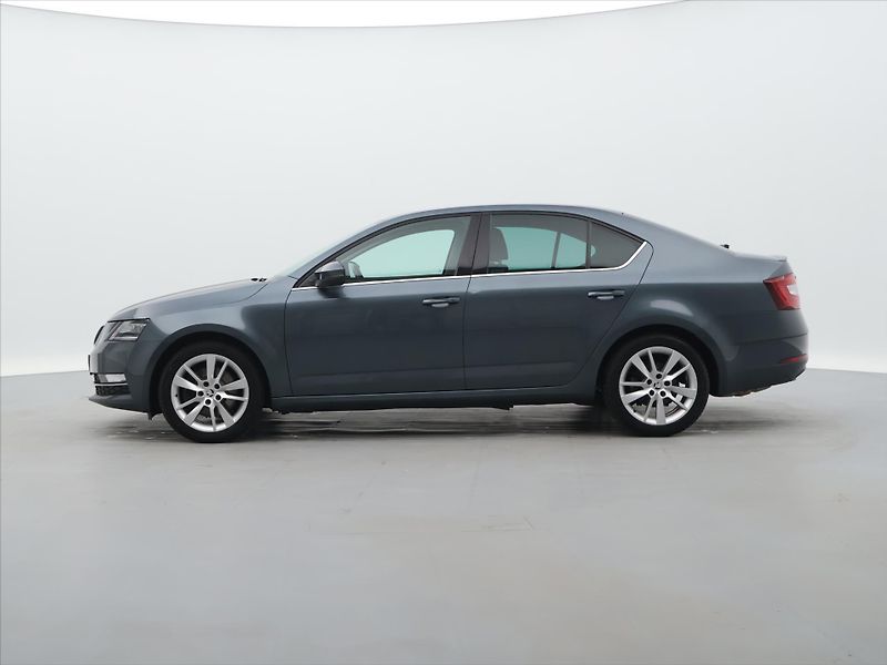 Škoda Octavia 1,8 TSI 132kW Style CZ - fotka 4 z 27