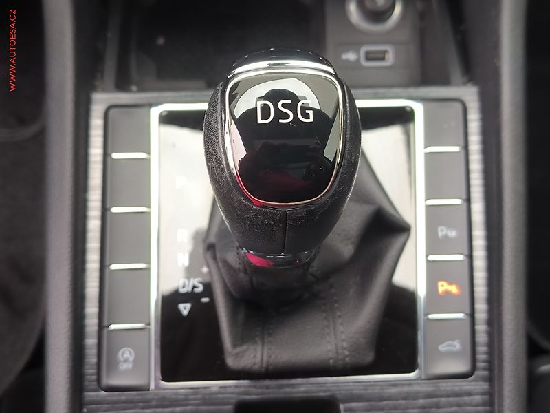 Škoda Superb (2019) 1.5 TSi, Style, DSG, +ALU - fotka 19 z 33