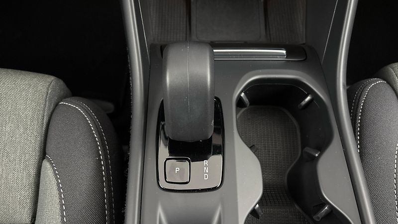 Volvo XC40 2.0 B3 AUT Core - fotka 24 z 27