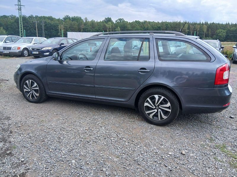 Škoda Octavia 1.6 TDI, BEZ KOROZE! - fotka 17 z 43