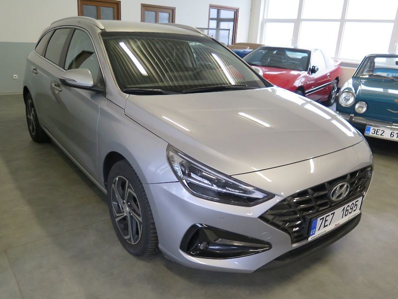 Hyundai i30 (2021) 1.5T-GDi MHEV,tažné,kamera,nav - fotka 5 z 29
