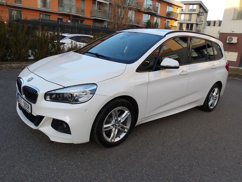 BMW Řada 2 220i AUT.! 7MÍST Gran Tourer - fotka 1 z 32