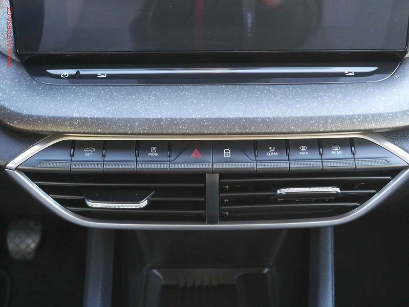 Škoda Octavia (2024) 1.5 TSi, 1.maj,ČR, Selection - fotka 14 z 19