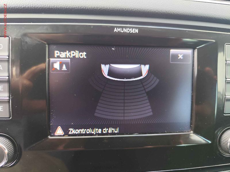 Škoda Octavia (2013) 1.6 TDi, Ambition, TZ - fotka 17 z 24
