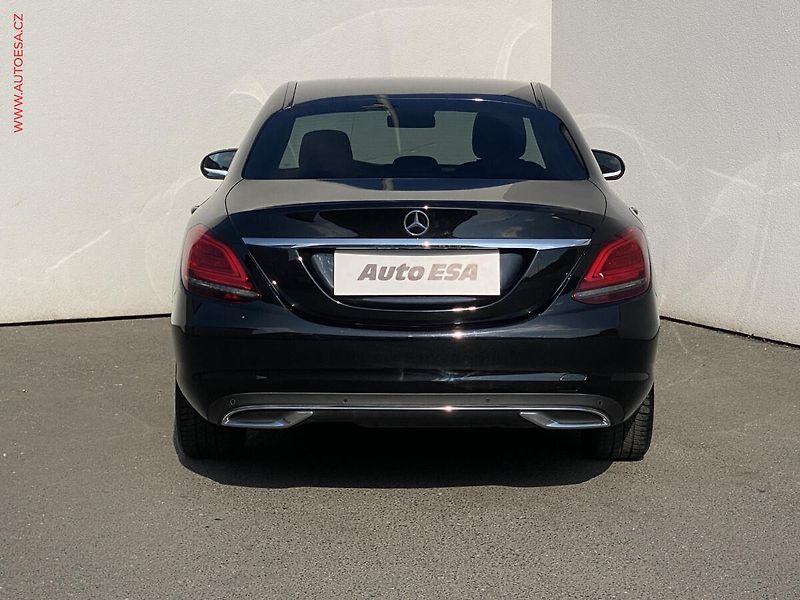 Mercedes-Benz Třídy C (2020) 1.6i, navi, LED, AC - fotka 5 z 20