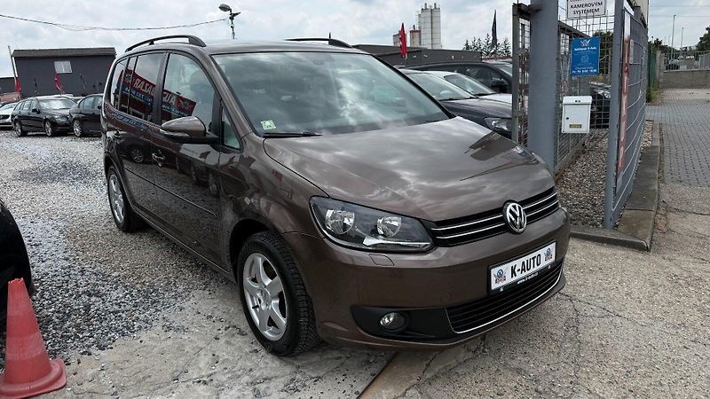 Volkswagen Touran (2012) 1.4TSi 103kW *DSG*Navi*Tažné* - fotka 3 z 23