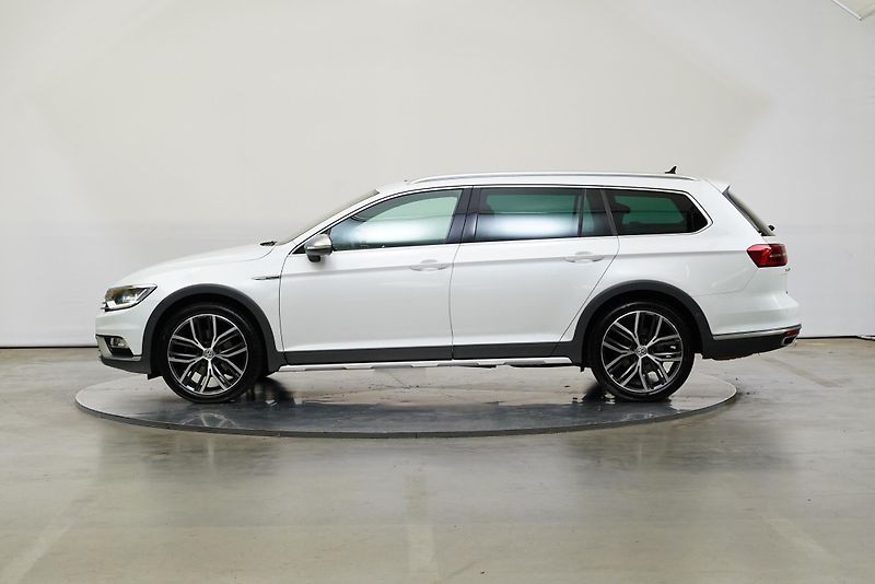Volkswagen Passat - fotka 3 z 26