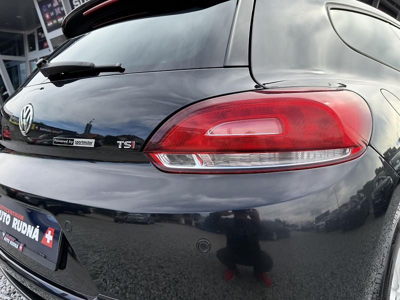 Volkswagen Scirocco 1,4 TSI 90kW  - fotka 11 z 36