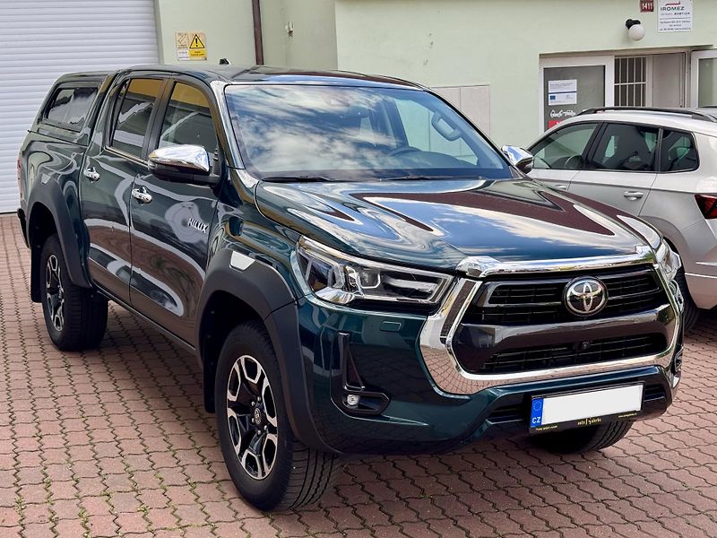 Toyota Hilux (2023) 2.8 automat Executive - fotka 4 z 18