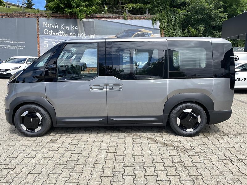 Kia PV5 (2026) 5P 4x2 ELITE 120 KW + 71,2 KW - fotka 6 z 28