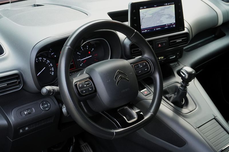 Citroën Berlingo XL 1.5 HDi, 7 - míst, ČR, HUD - fotka 15 z 38