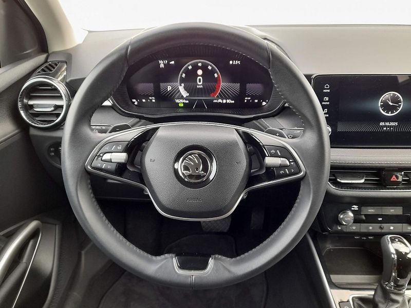 Škoda Fabia Top Selection 1.0 TSI 85kW 7AP - fotka 18 z 20