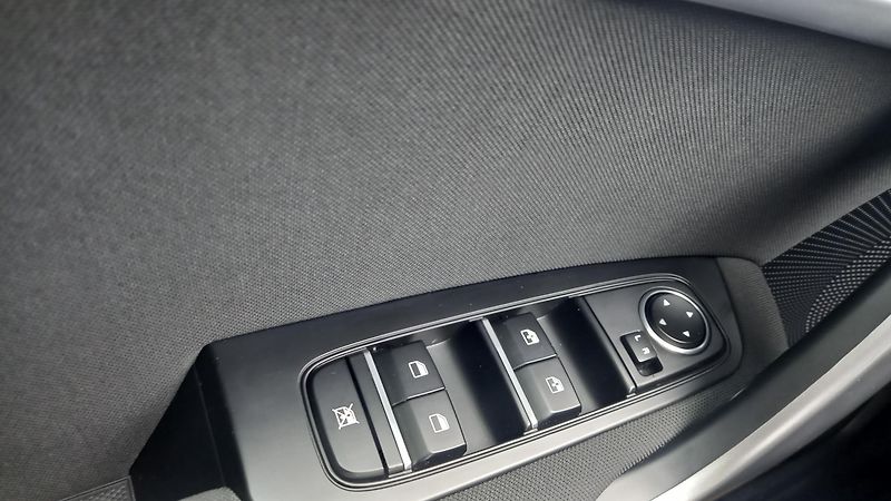 Kia Ceed SW (2024) 1,5 T-GDi SPIN 103kW - fotka 11 z 12