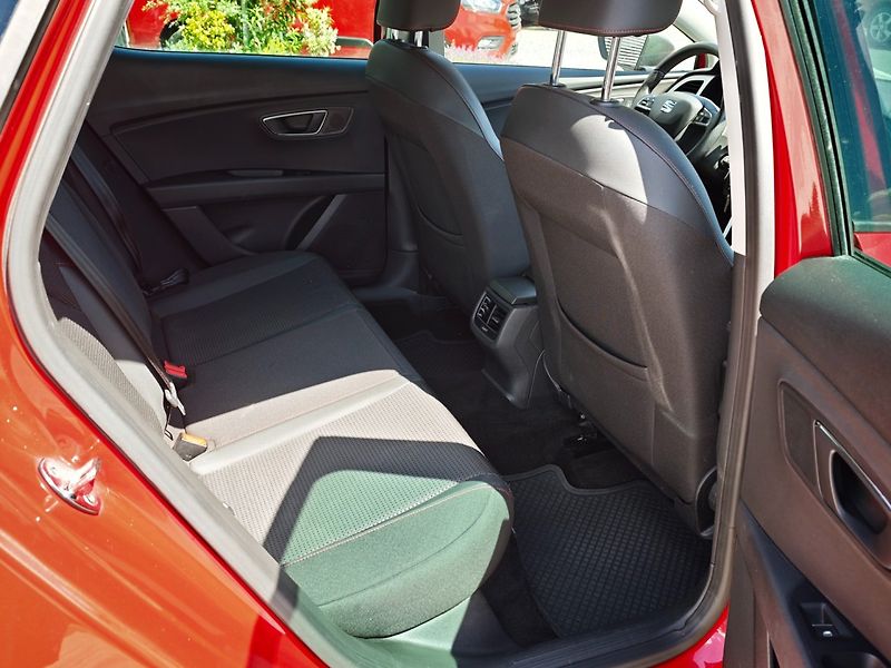 Seat Leon (2014) FR 1,4 TSI 90 Kw - fotka 12 z 37