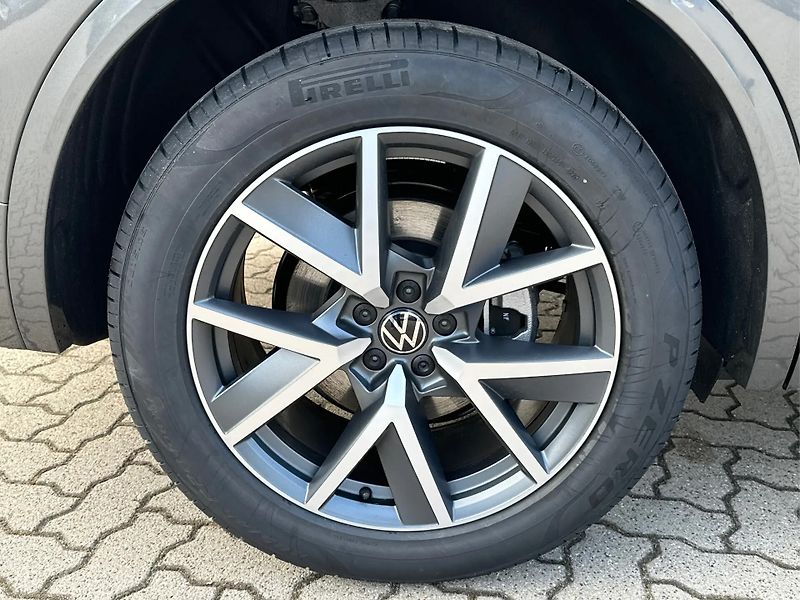 Volkswagen Touareg (2026) TDI R-Line Final Ed. Pano HuD - fotka 9 z 15