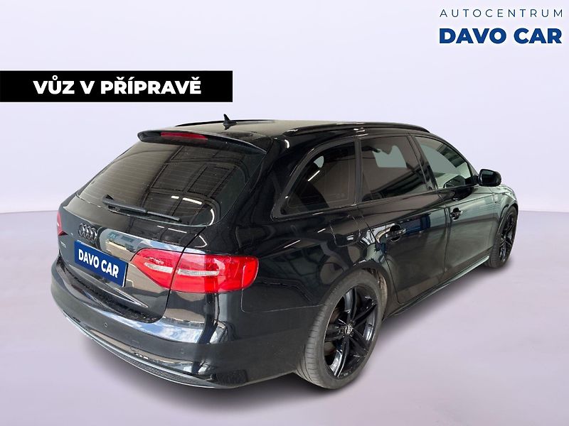 Audi A4 2.0 TDI 130kW Quattro S-Line - fotka 3 z 12