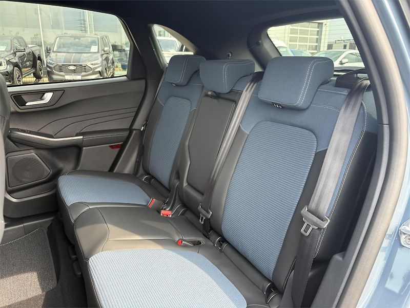 Ford Kuga (2026) Bluecruise Edition, 5dveřová, - fotka 12 z 19