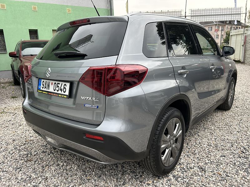Suzuki Vitara (2022) 1.4 i 95 KW hybrid  - fotka 7 z 28