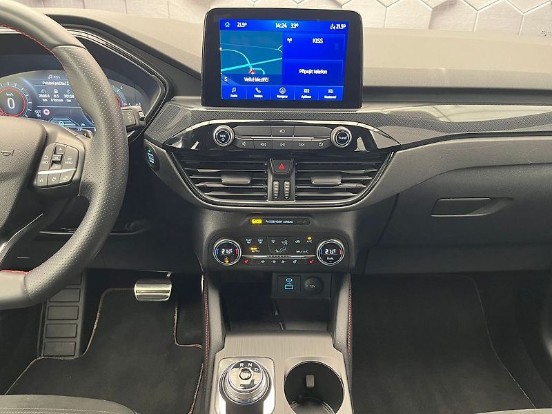 Ford Kuga 2,0 EB ST-Line 140kW AWD - fotka 11 z 55