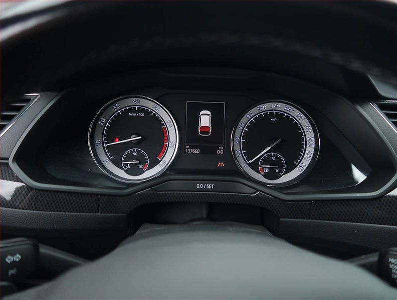 Škoda Superb (2017) Sportline 2.0 TSI, Automat - fotka 11 z 23