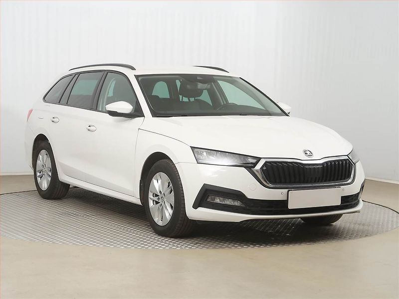 Škoda Octavia (2022) Ambition 2.0 TDI, ČR,1.maj - fotografie inzerátu