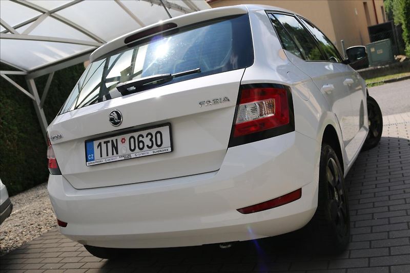 Škoda Fabia 1,0 ČR, 1. Majitel - fotka 7 z 33