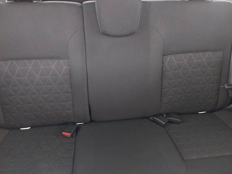Dacia Duster (2014) 1.6 16V, LPG, Park. senzory - fotka 10 z 16