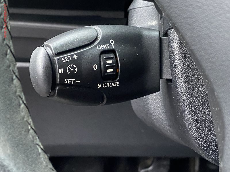 Citroën C3 (2013) 1.2 i, 1.maj,ČR, AC - fotka 13 z 18