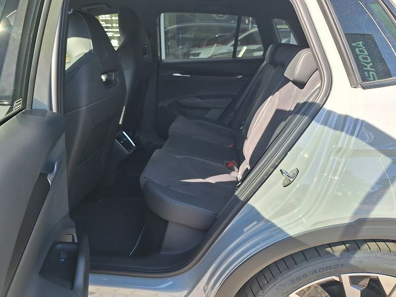 Škoda Elroq Sportline 85Kwh 210kW - fotka 7 z 11