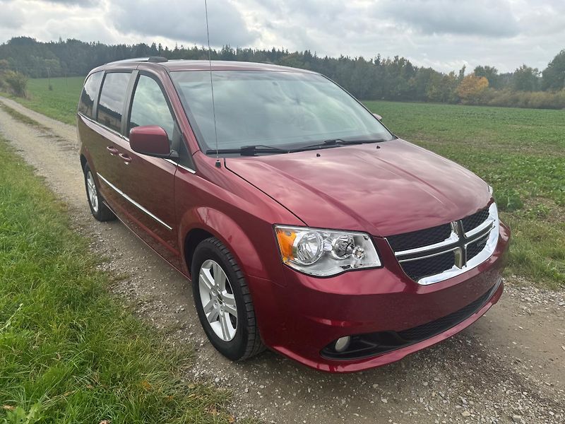 Dodge Grand Caravan (2016) 3.6 V6 SERVISNÍ KNIHA - fotka 2 z 40