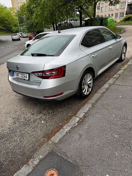 Škoda Superb (2019) - fotka 2 z 3