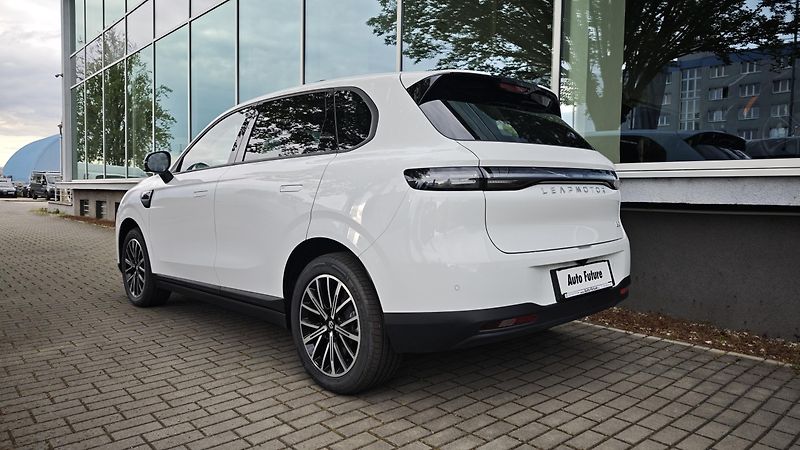 Leapmotor B10 (2026) Design 67kW EV - fotka 4 z 46