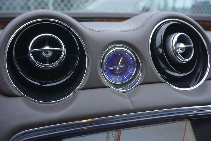 Jaguar XJ 5.0 V8 PREMIUM LUXURY - fotka 33 z 53