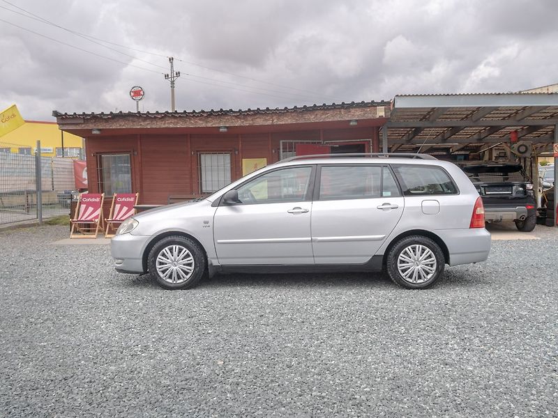 Toyota Corolla (2003) ČR 1.6i 16V 81KW – 2x PNEU - fotka 8 z 36