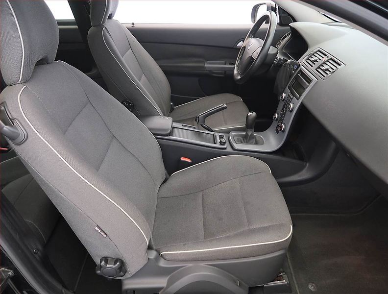 Volvo C30 (2009) 1.6 i, Serv.kniha, po STK - fotka 9 z 15