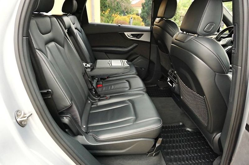 Audi Q7 (2016) S-LINE 3,0 TDI 200 kW - fotka 19 z 55