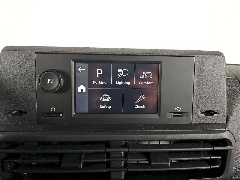 Toyota ProAce Verso (2024) 2.0D 106kW L2 COMBI 8MÍST - fotka 14 z 26