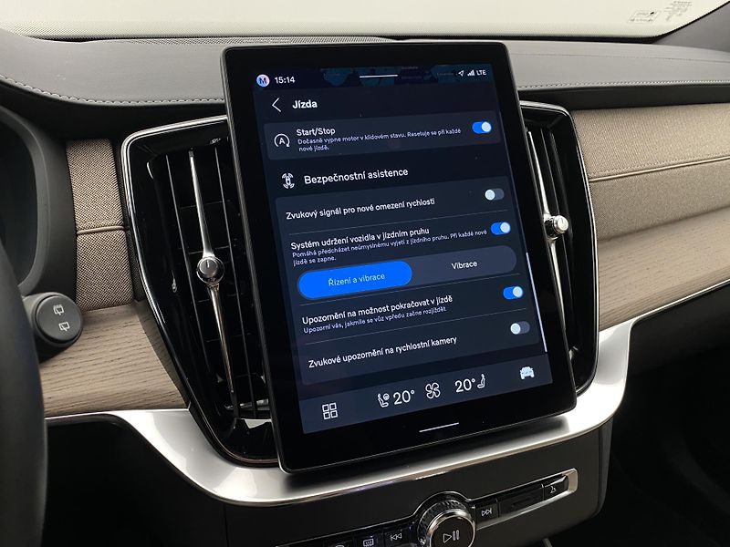 Volvo XC90 B5 AWD BRIGHT PLUS REZERVACE - fotka 51 z 64
