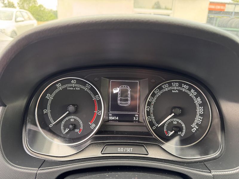 Škoda Fabia III 1.0 TSi,99 tis km,2022 - fotka 12 z 19