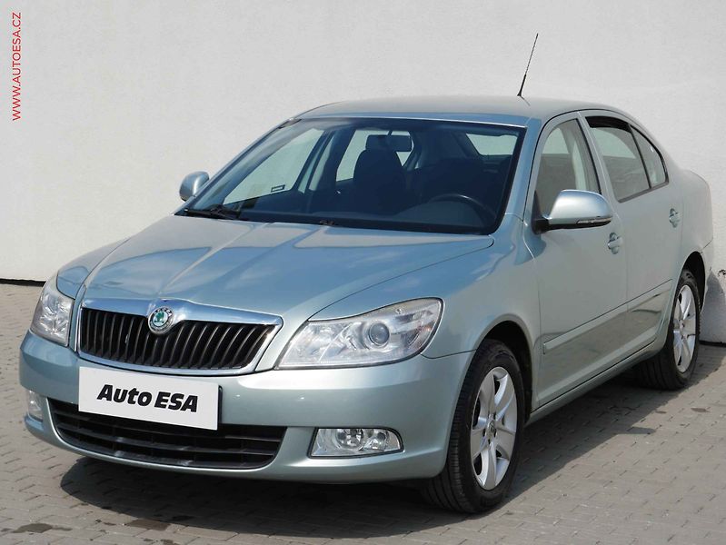Škoda Octavia (2009) 1.4 TSI, ČR, AC, park.čidla - fotka 3 z 13