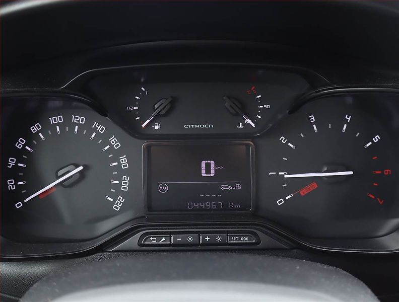 Citroën C3 (2021) 1.2 PureTech, Serv.kniha - fotka 10 z 15