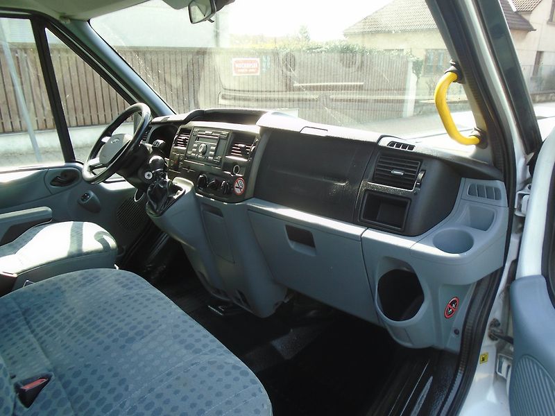 Ford Transit (2014) 2.2 TDCi 9 míst BUS L3H2 Klima - fotka 19 z 31