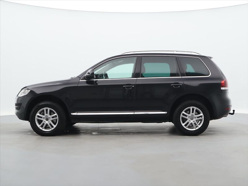 Volkswagen Touareg 3,0 TDI V6 176kW Tiptronic CZ - fotka 4 z 39