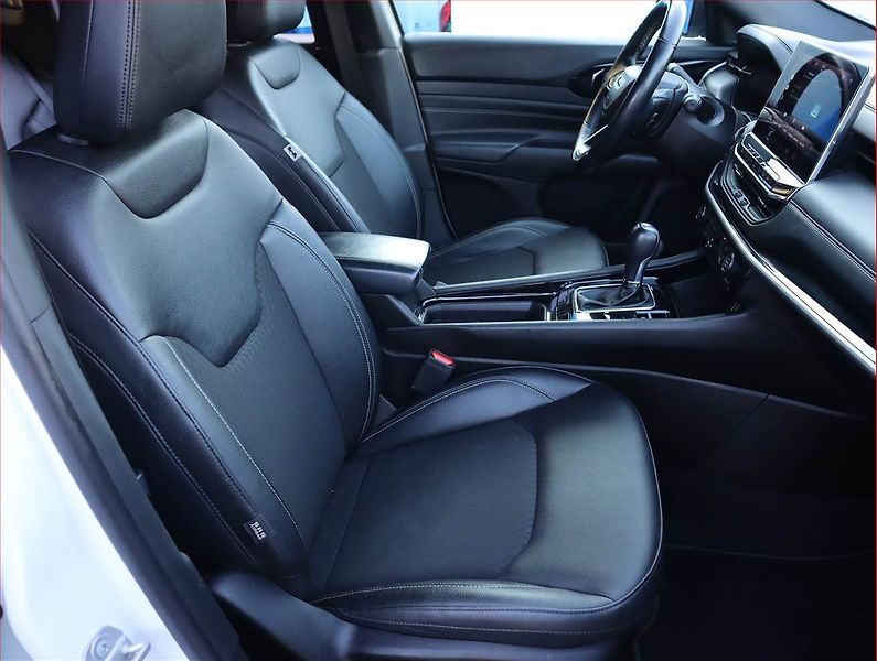 Jeep Compass (2022) 1.3 T-GDI, Automat, Serv.kniha - fotka 9 z 23