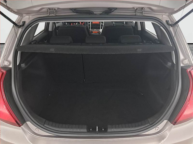 Kia Ceed (2009) 1.6 CVVT, po STK, rezervace - fotka 14 z 16