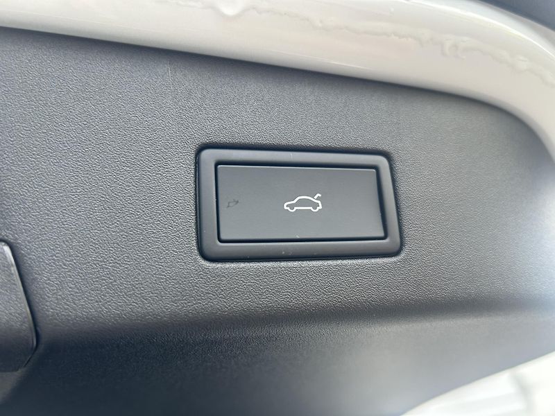 Volkswagen ID.4 210 kW, kap. 77 kWh - fotka 28 z 28