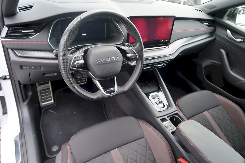 Škoda Octavia (2025) RS 2,0 TSI 195 kW DSG - fotka 21 z 30